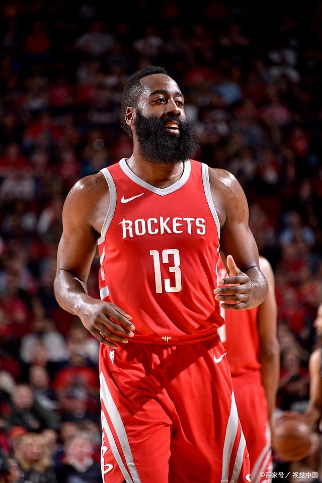 前女篮主帅李亚光：娶羽毛球国手为妻，奥运夺银后升官，65岁被抓（前女篮主帅李亚光：迎娶羽球国手，奥运摘银后晋升，65岁被查）