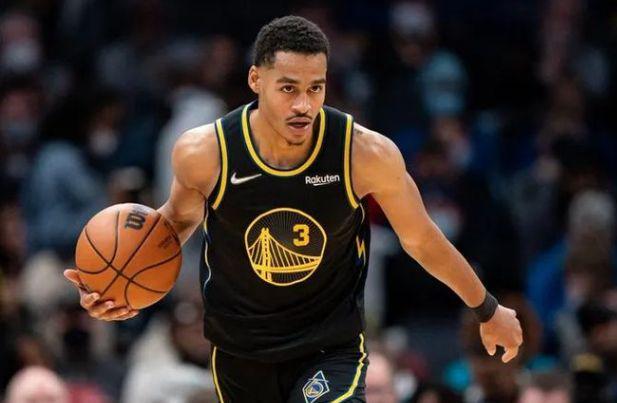 罗马诺：若谢什科愿意加盟，曼联将会为莱比锡提供报价（罗马诺透露：若谢什科同意加盟，曼联将向莱比锡递交报价）