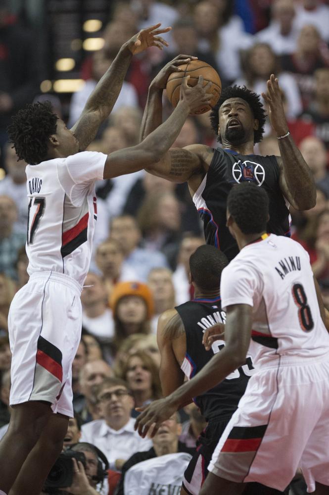 明年征战中超？黄希扬：没考虑那么多，得跟铜梁龙进一步沟通（明年踢中超？黄希扬：暂未多想，仍需与铜梁龙进一步沟通）