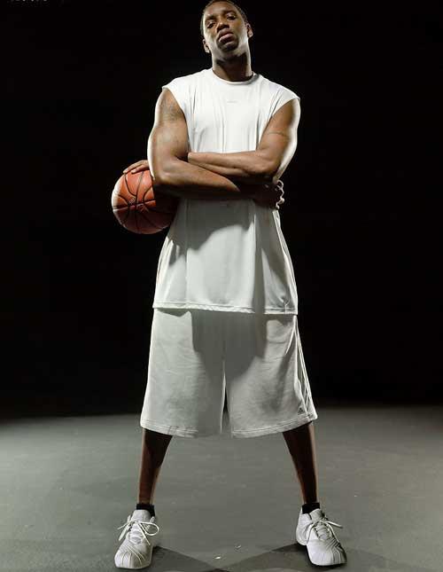 官方：因球迷对阿奇姆彭的歧视言行，成都蓉城被罚款50万元（官方通报：球迷歧视阿奇姆彭，成都蓉城被罚50万元）