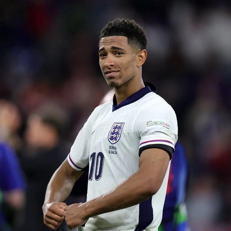 F1阿布扎比站：强势拿下一练第1+二练第1，诺里斯：不太满意（F1阿布扎比站：连夺一练、二练第一，诺里斯仍表示不太满意）