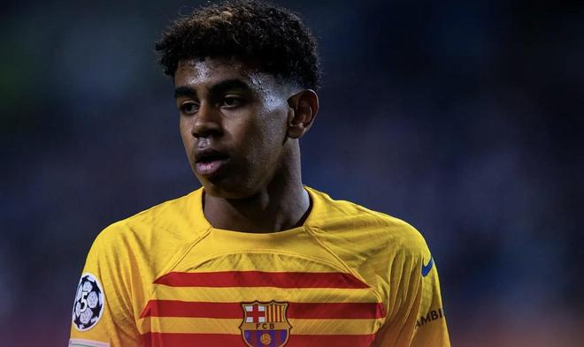 NBA杯半场：SGA12分，文班正负值+20，雷霆49-46马刺（NBA季中赛半场战报：雷霆49-46领先马刺，SGA拿下12分，文班正负+20）