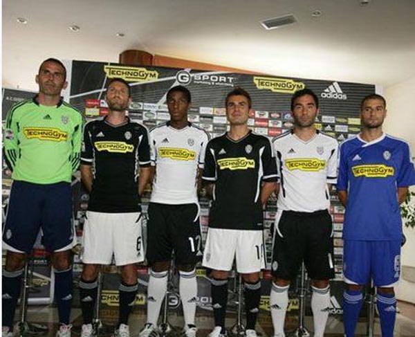 NBA精彩回放：湖人绝杀凯尔特人,（NBA高光时刻： 湖人压哨击败凯尔特人）