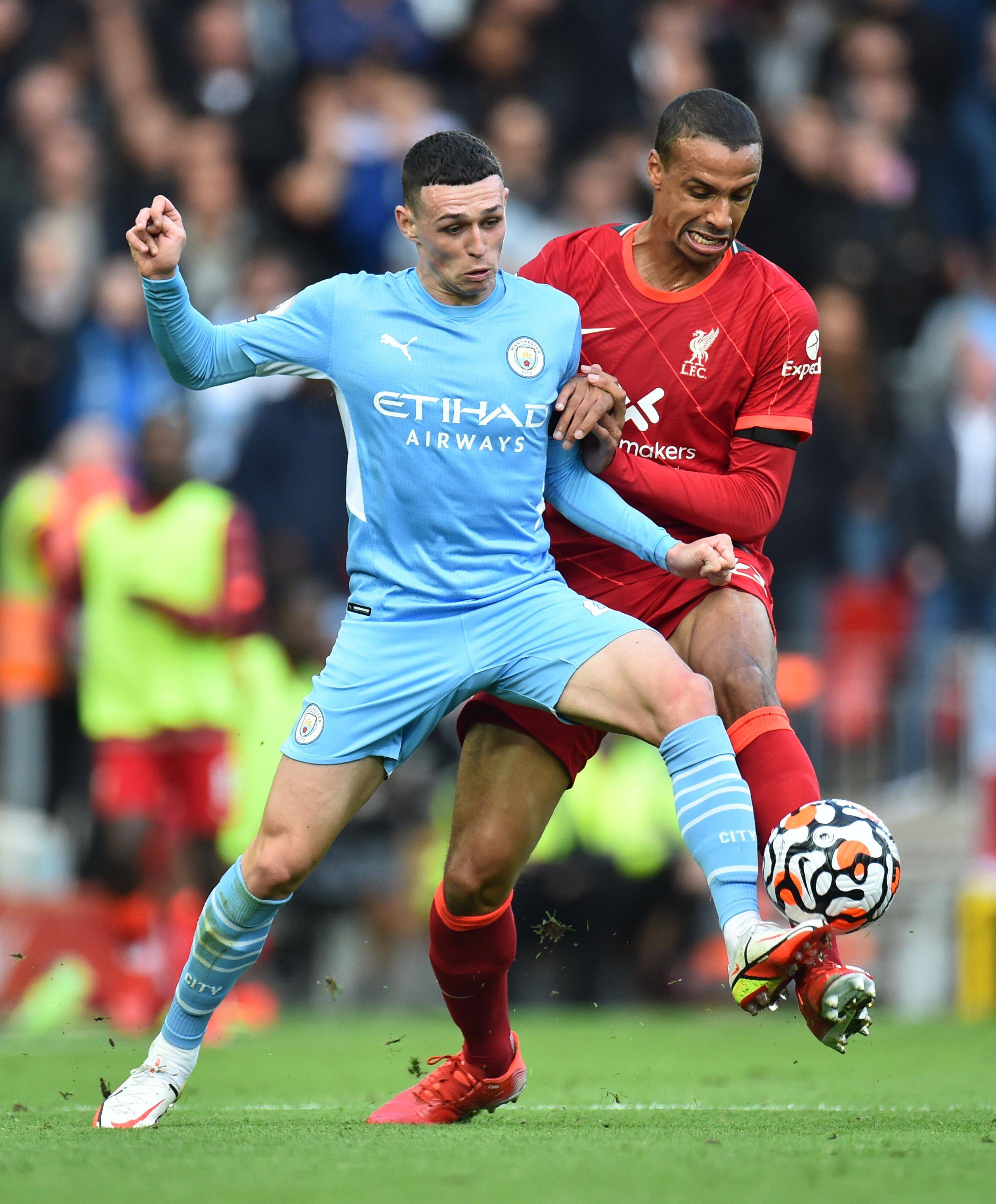 一家人都太美了！瓦妮莎晒与三个女儿圣诞合照：节日快乐（瓦妮莎晒三女儿同框圣诞照，一家美翻了：节日快乐）