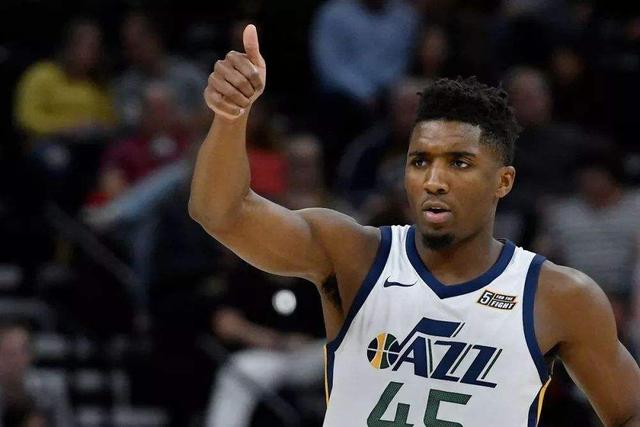 皇马后卫伤6个停2个，下轮西甲或只有2名正印一线队后卫可用（皇马后防告急：六伤两停，下轮西甲或仅剩两名一线队正印后卫可用）