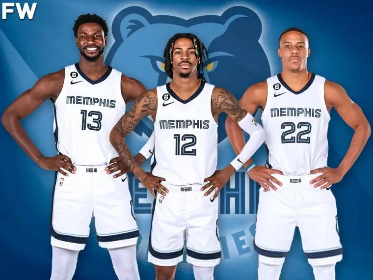 布伦森首节火力全开，高效得分但三分线外失准（布伦森首节狂飙高效取分，三分表现低迷）