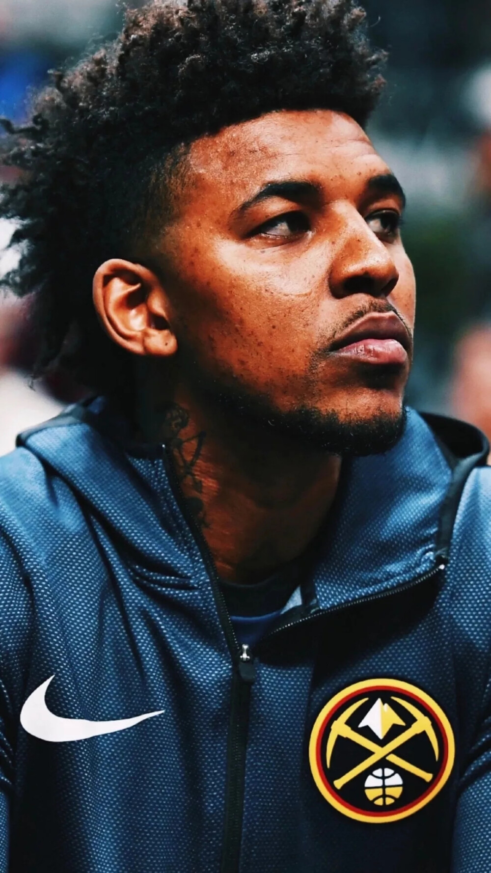 足球评论员兼作家，退役后的克拉默已在创作个人第二部小说（克拉默退役后身兼足球评论员与作家，正着手创作第二部小说）