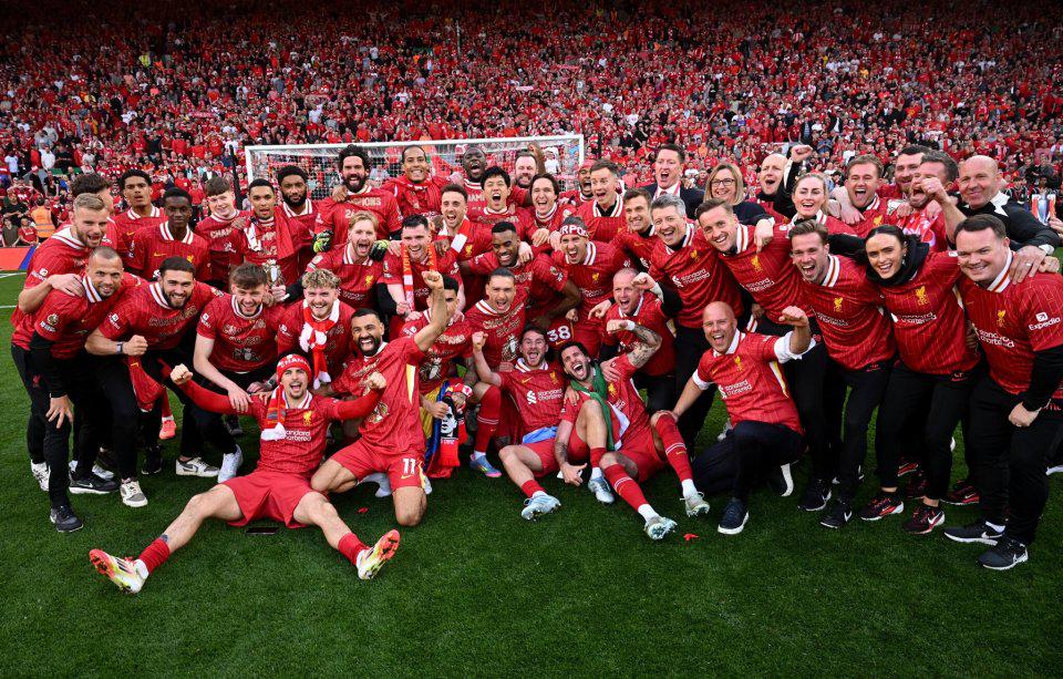 跟队：邓弗里斯脚踝疼痛未消除，可能告别2025年剩余比赛（队记：邓弗里斯脚踝伤势未愈，恐无缘2025年剩余赛程）