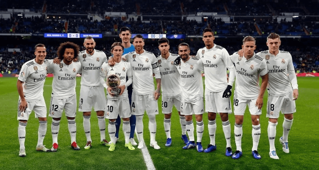 雷霆遭遇连败，马刺展现韧性（雷霆陷入连败泥潭，马刺韧性十足）