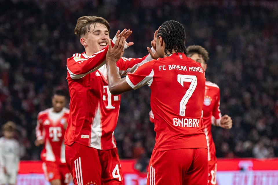 小伙子你还年轻！勇士巴特勒反跑制造独行侠弗拉格犯规两罚全中（年轻人别冲动！勇士巴特勒反跑逼出独行侠恶意犯规，两罚全中）