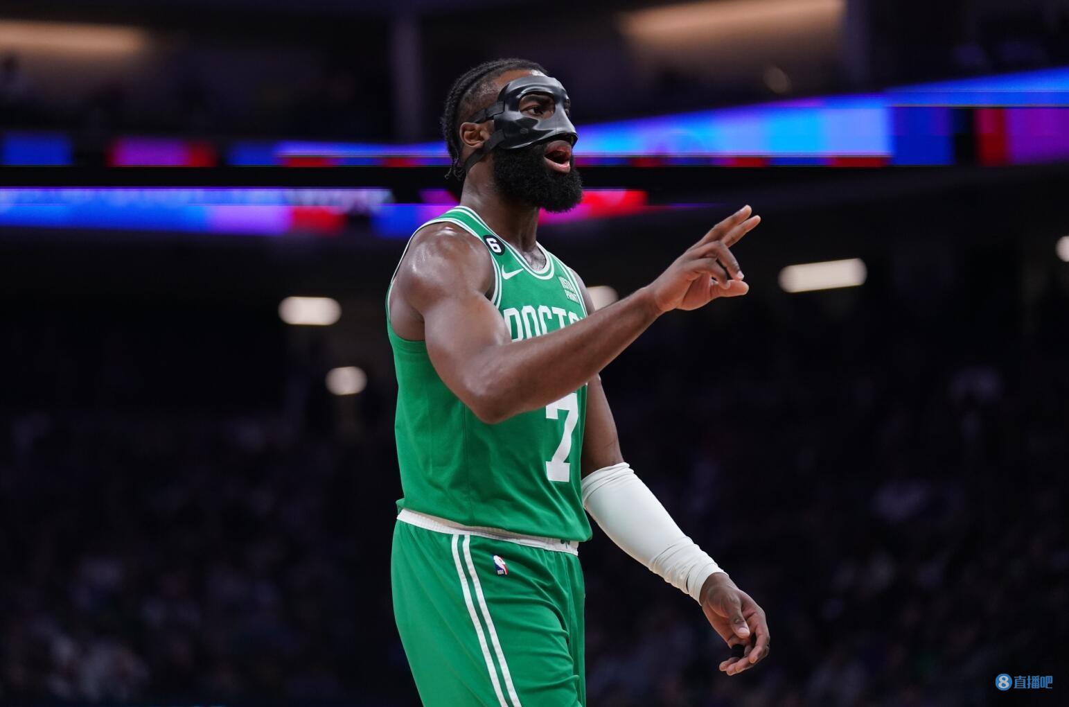 2025中超官方最佳球员候选：瓦科、莱昂纳多领衔，王钰栋在列（2025中超年度最佳球员官方候选名单：莱昂纳多、瓦科领衔，王钰栋入选）