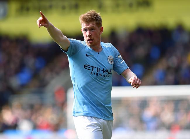 青少年海外交流新探索，“犀旺”小将赴欧塞尔开启留洋旅程（青少年留洋交流再启新篇，“犀旺”小将远赴欧塞尔踏上新征程）