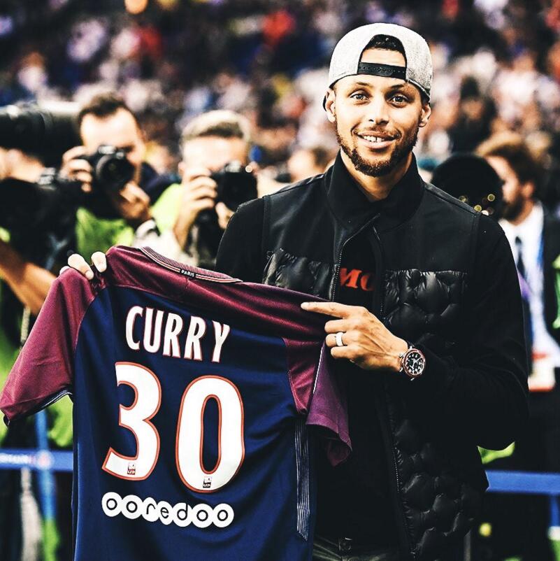 帕潘夸赞吉鲁：他不仅能进球还能防守，甚至还能客串门将（帕潘称赞吉鲁：能攻善守，必要时还能镇守龙门）