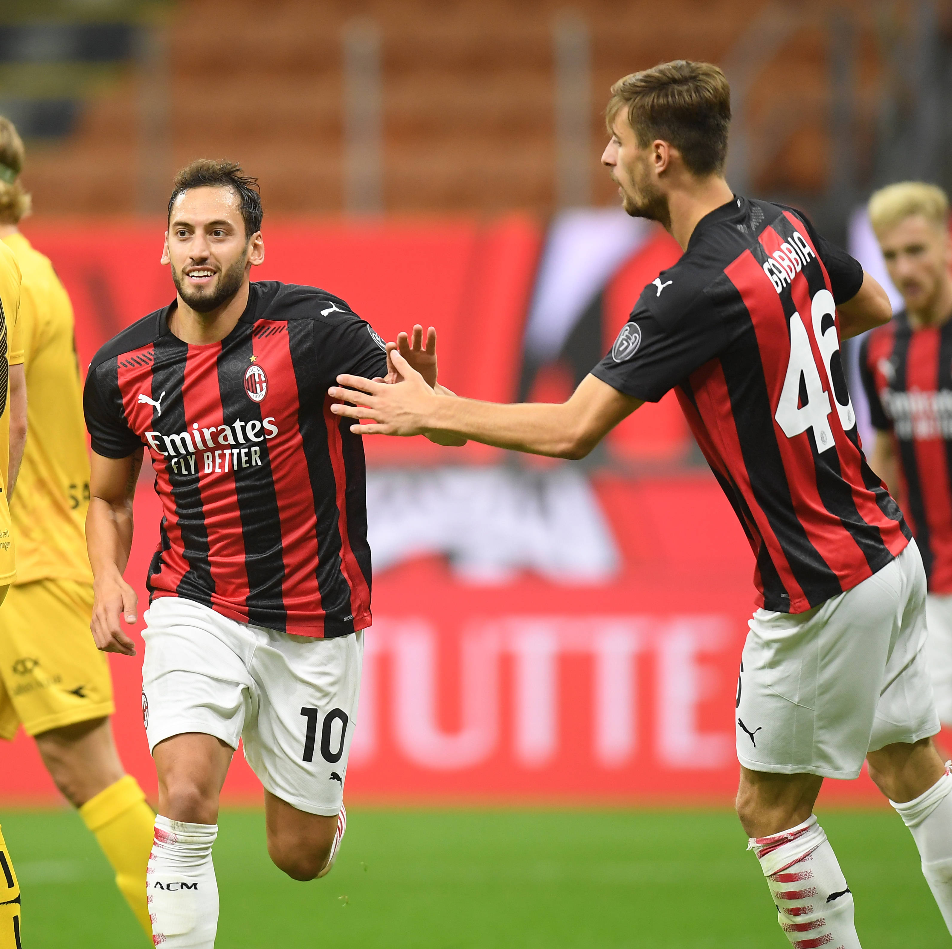 经纪人：小因欧冠决赛前就与新月谈判，但国米的惨败与之无关（经纪人：小因在欧冠决赛前已与新月接洽，国米惨败与此无关）